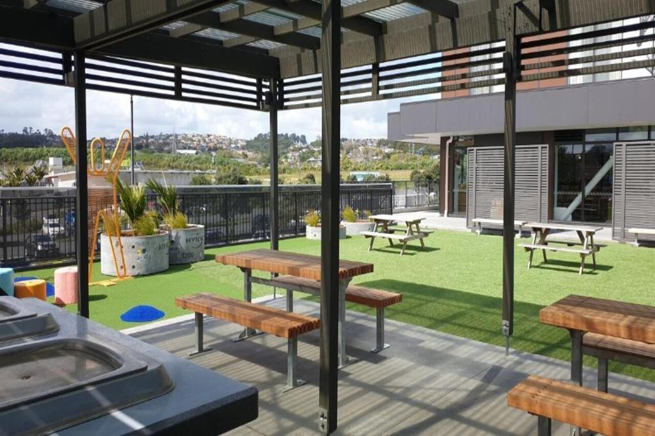 Ramada Suites By Wyndham Auckland Manukau Pacfic Centre Eksteriør bilde