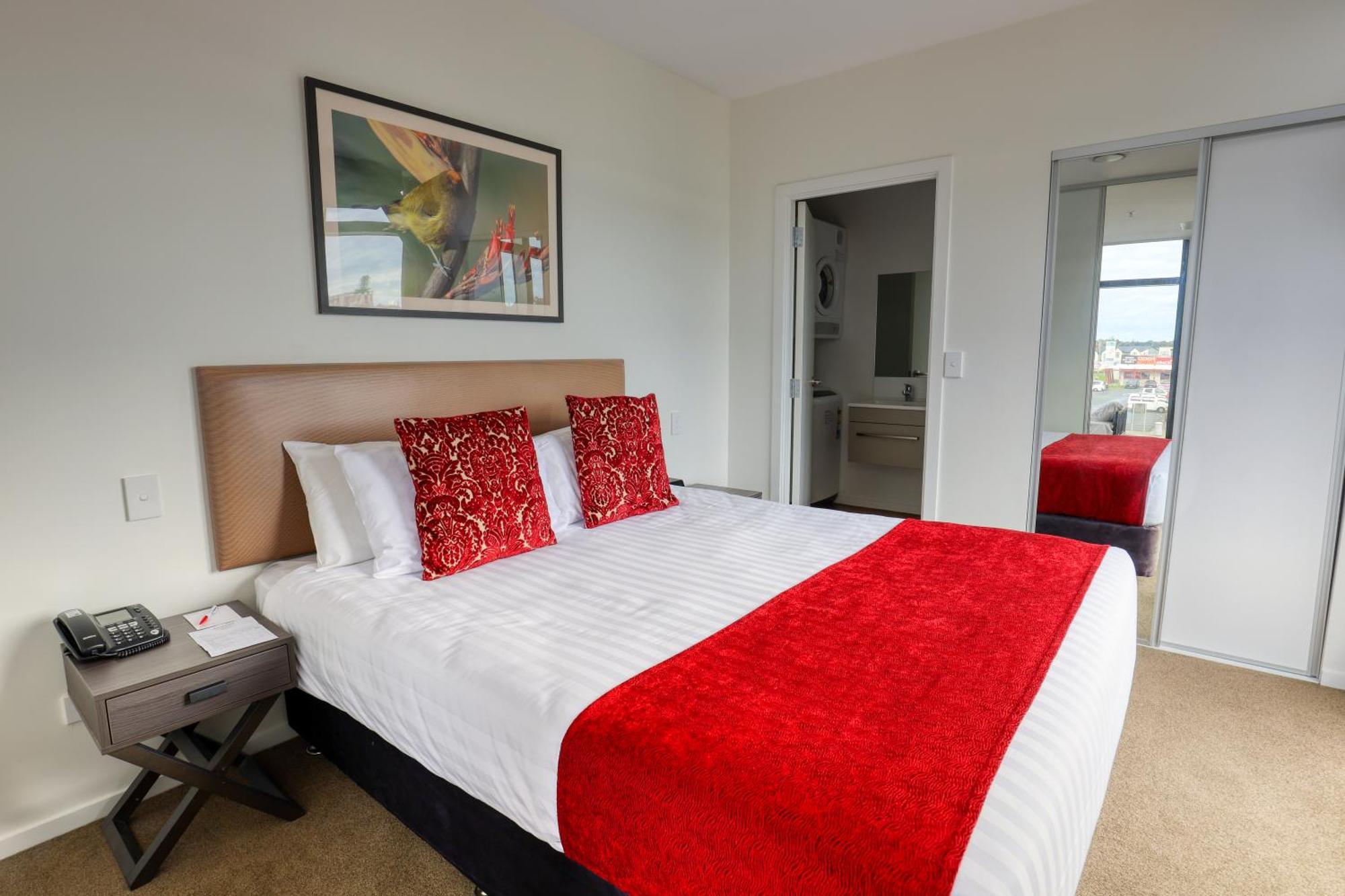 Ramada Suites By Wyndham Auckland Manukau Pacfic Centre Eksteriør bilde